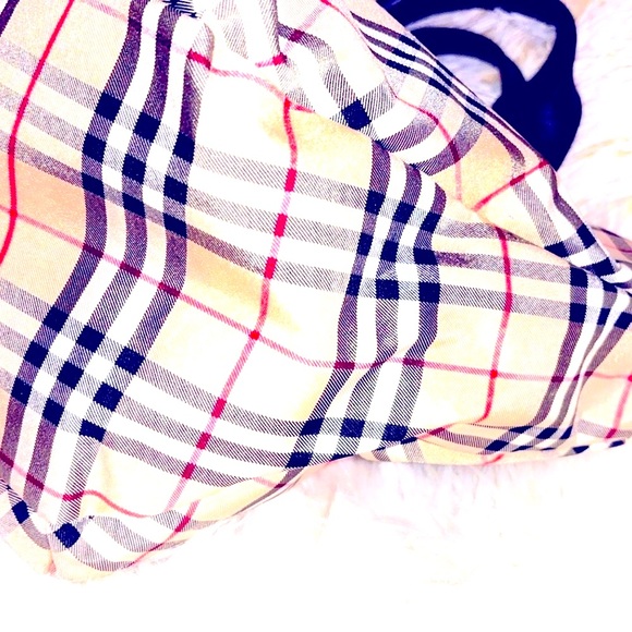 Authentic Burberry Canvas Bag - Picture 8 of 11